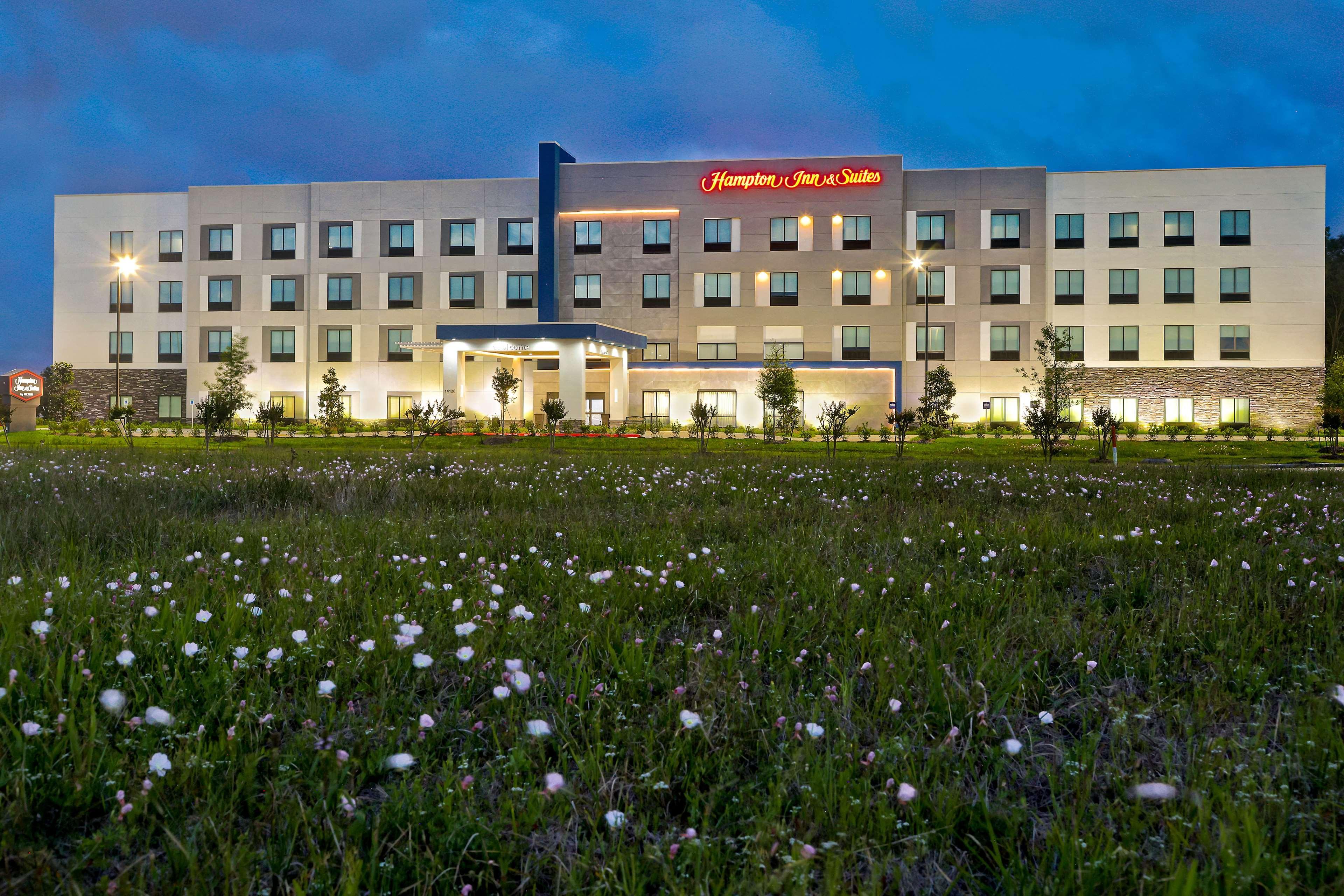 Hampton Inn & Suites Houston East Beltway 8, Tx Cloverleaf Exterior photo