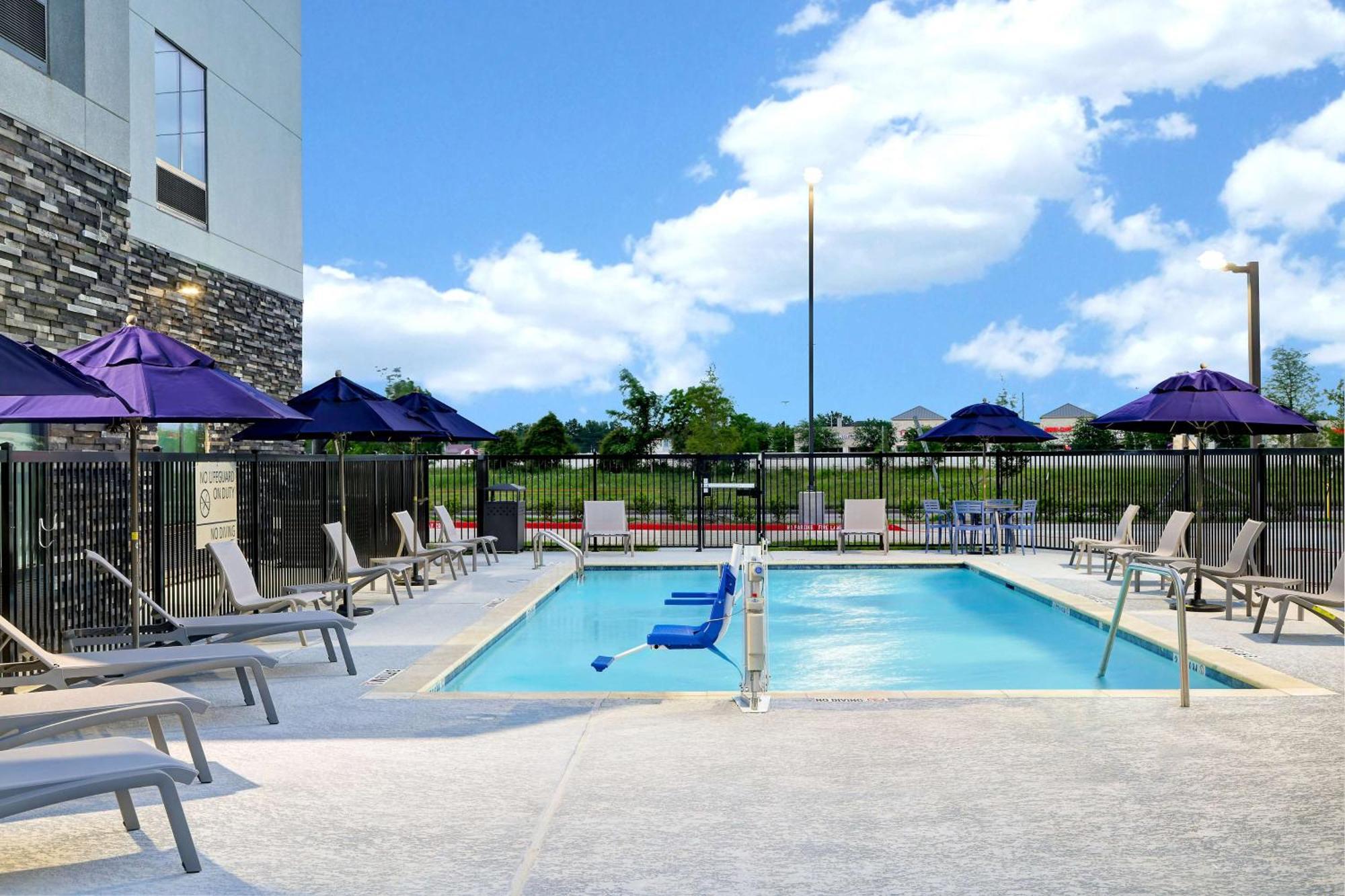 Hampton Inn & Suites Houston East Beltway 8, Tx Cloverleaf Exterior photo